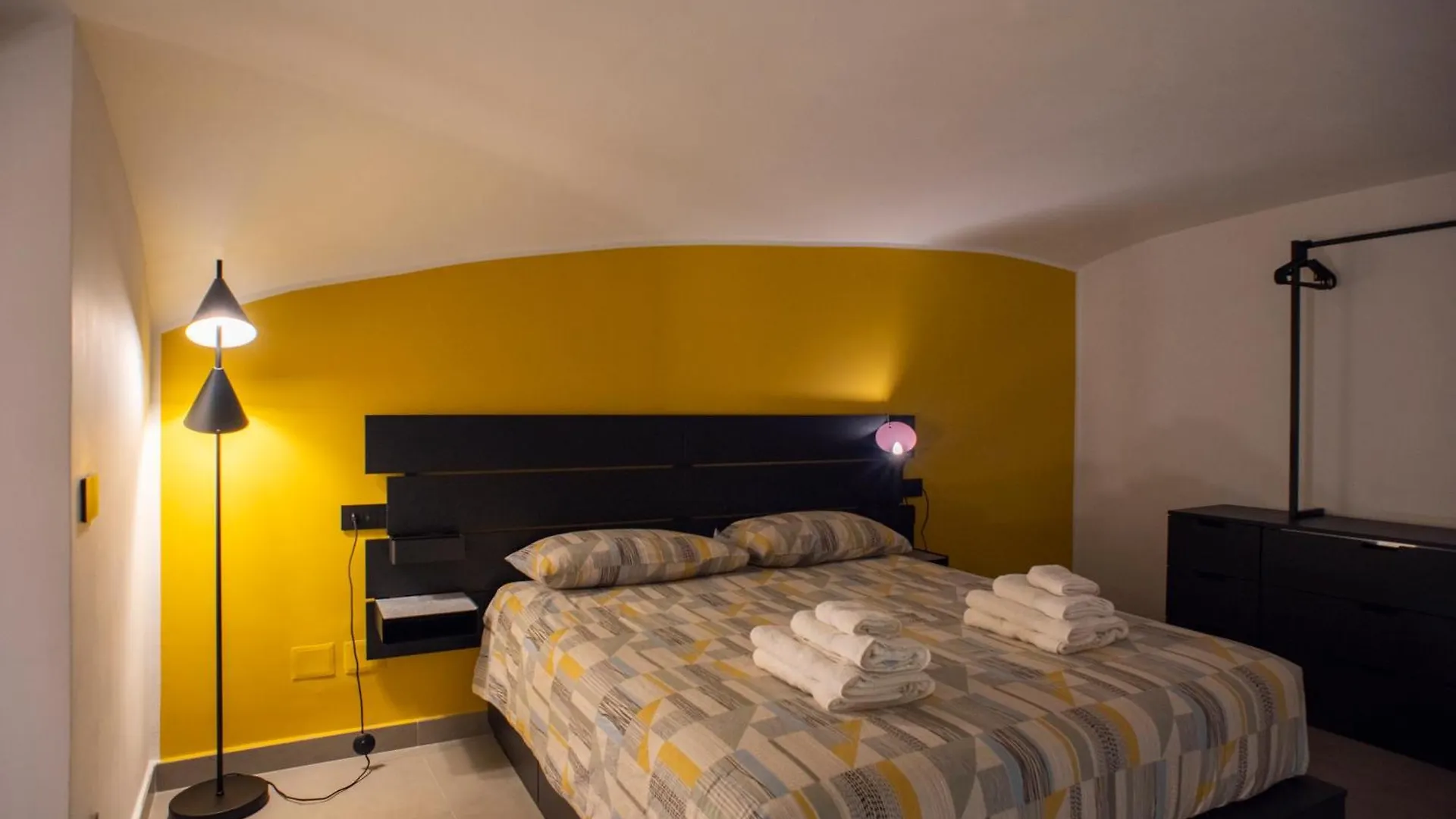 Bed & Breakfast Casa Condor Naples
