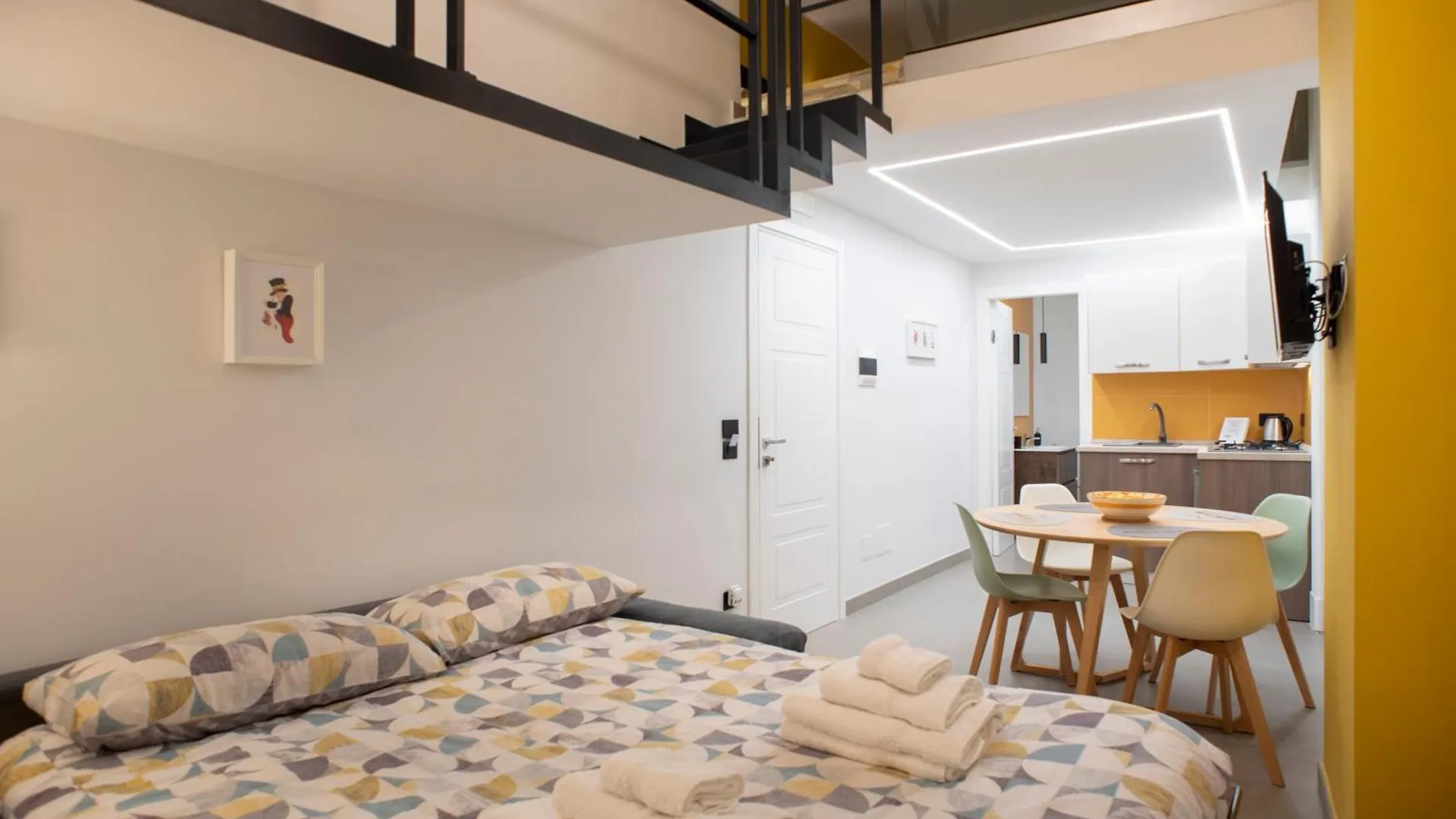 Casa Condor Naples 0*,